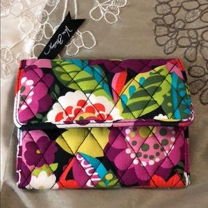 Verabradley wallet